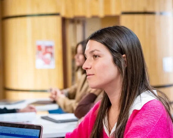 étudiante en cours