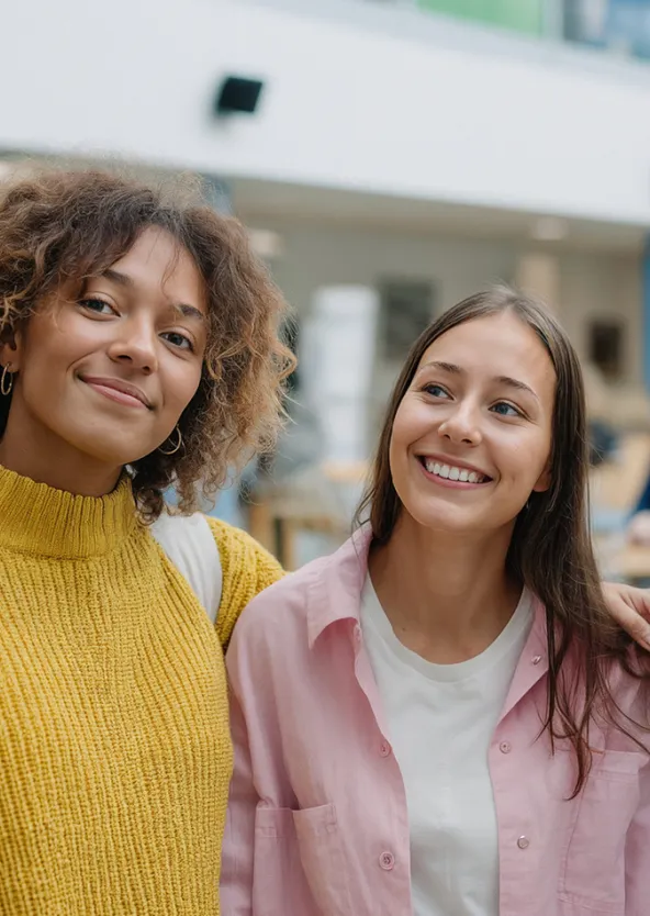 4 étudiants dans une école du groupe mediaschool 